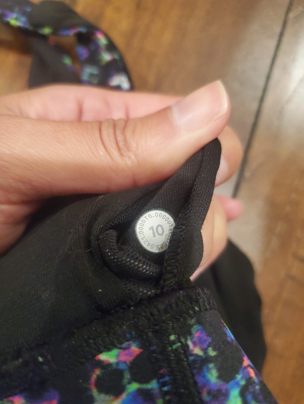 Lululemon Seawheeze Energy Sports Bra Summer Mirage Multi Print  Size 10 - Picture 10 of 10